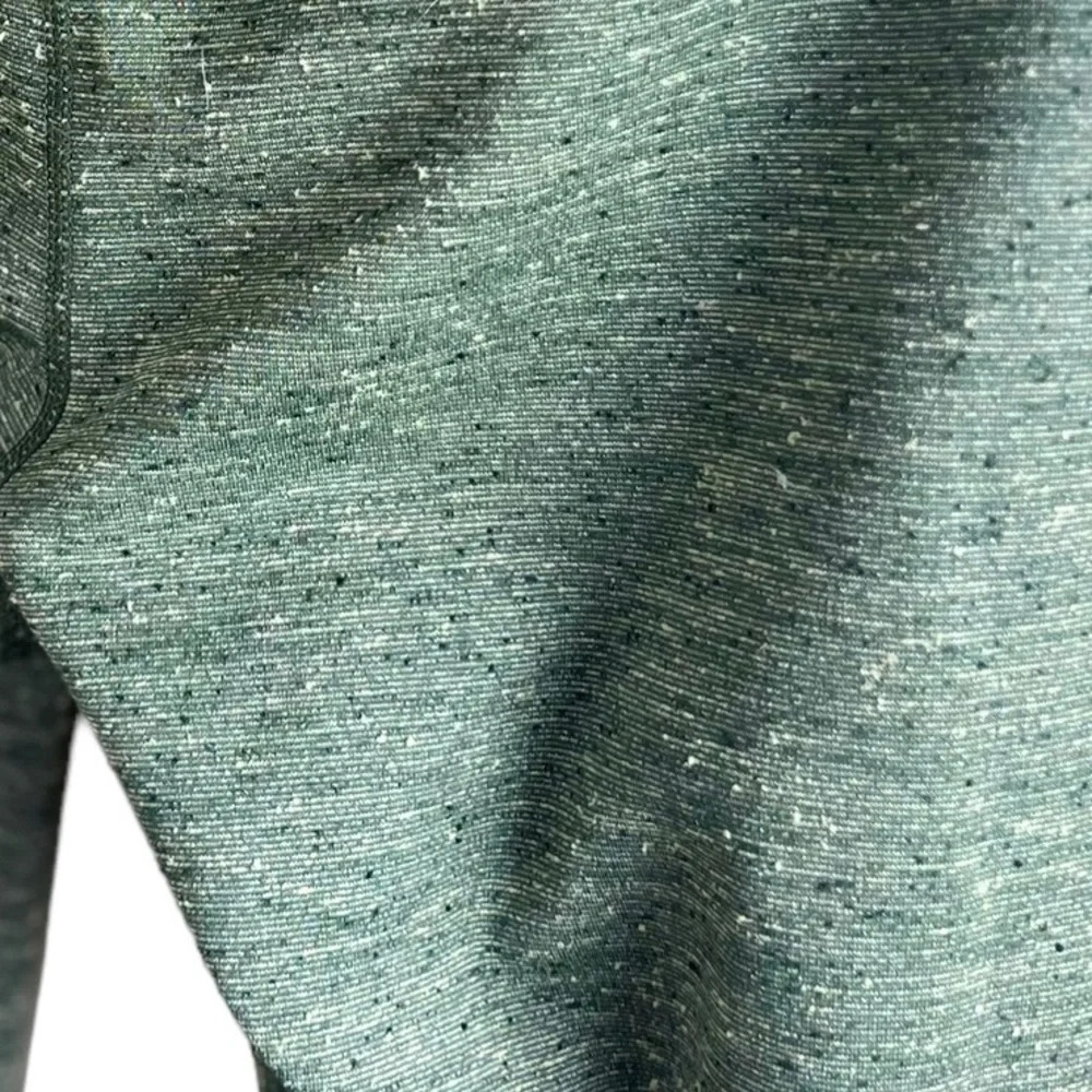 Under Armour • Textured Green Leggings - Picture 7 of 10